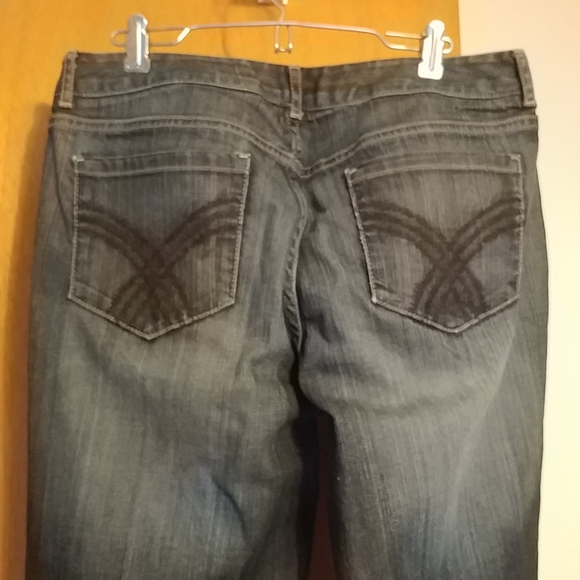 Jeans - Picture 4 of 5